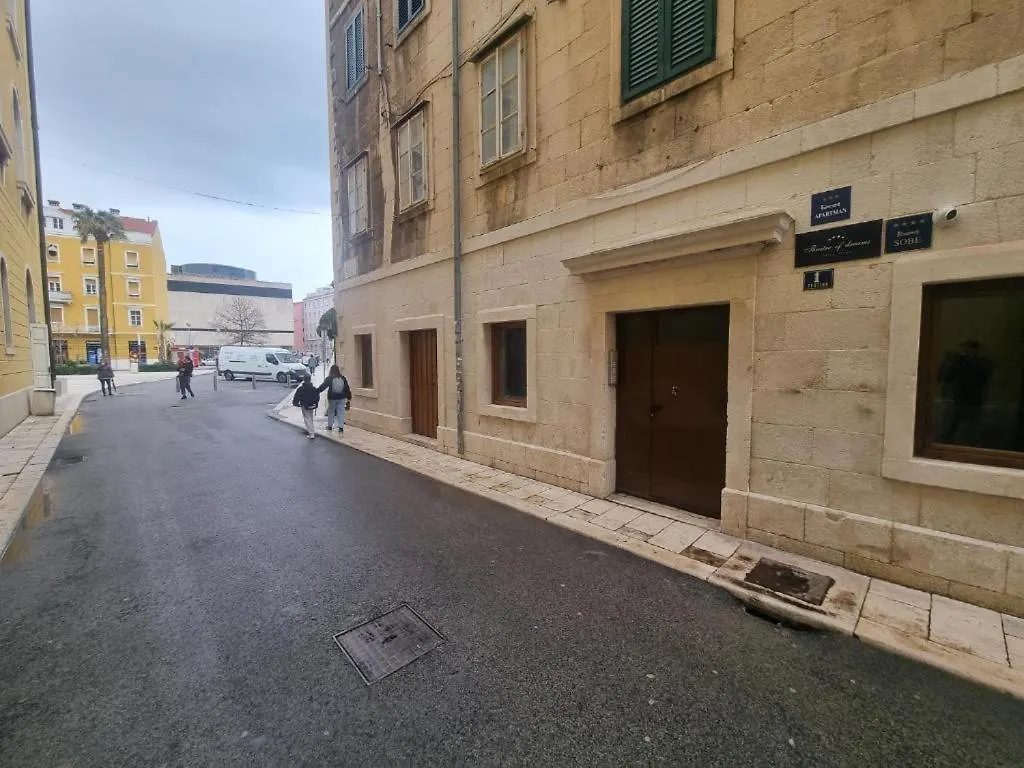 Daire Central Split Haven
